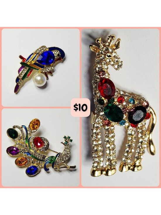 No Brand Jewelry - Giraffe Peacock And Parrot Brooches